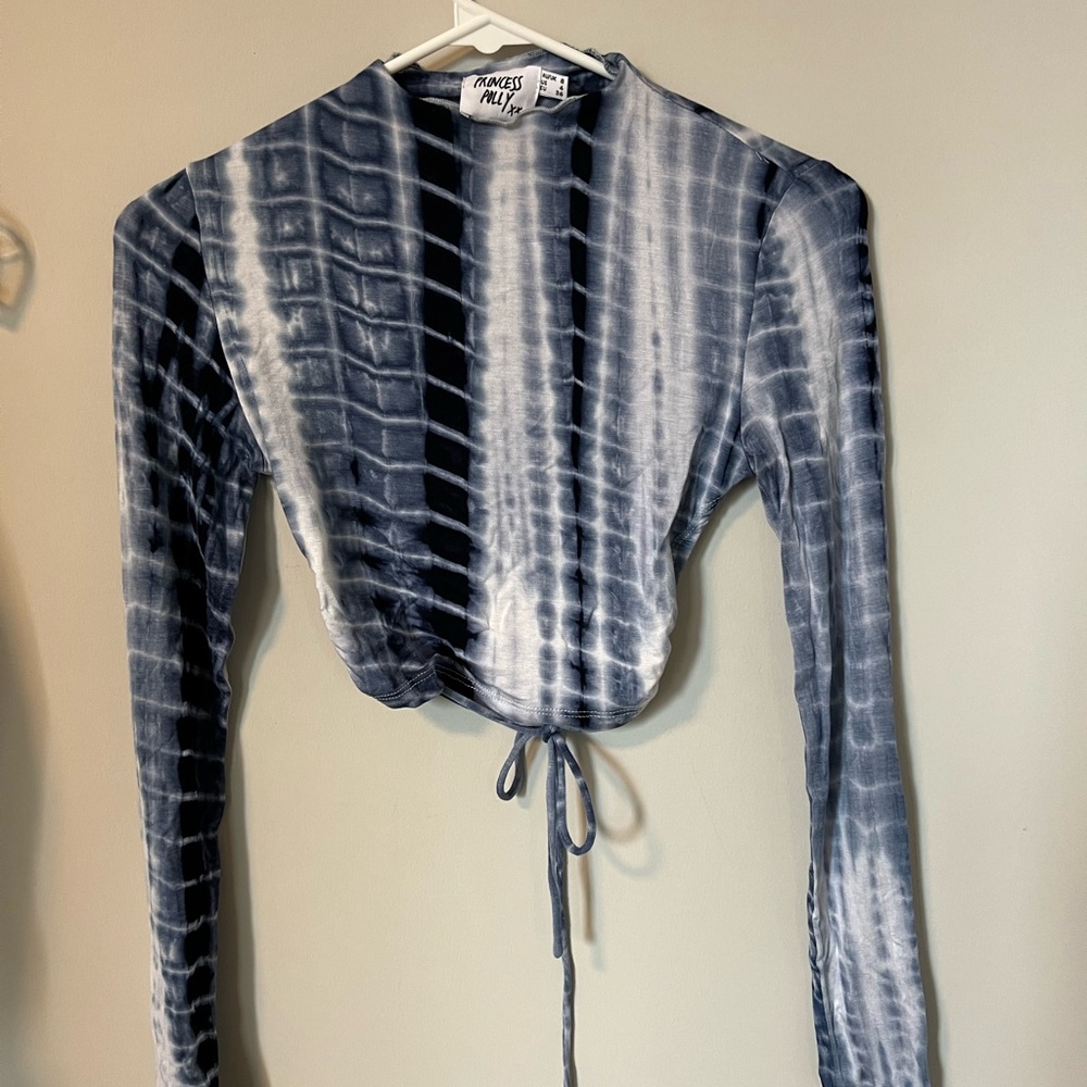 Blue and White tie dye open back long sleeve